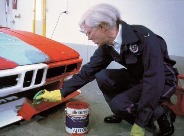 BMW M1 Grupa 4 i BMW M Hybrid V8: Kultni modeli Andyja Warhola i Julie Mehretu na Monterey Car Week-u