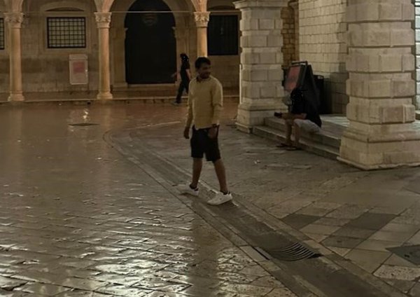 Policija u Dubrovniku traga za čovjekom s fotografije. Prepoznajete li ga?