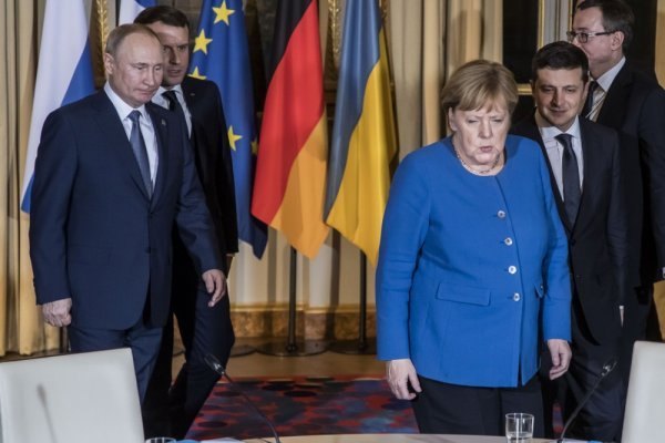 Vladimir Putin, Emmanuel Macron, Angela Merkel i Volodimir Zelenski