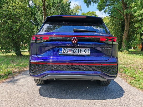 Volkswagen Tayron 1.5 TSI eHybrid DSG R-line Plus