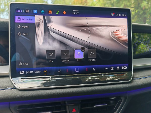 Volkswagen Tayron 1.5 TSI eHybrid DSG R-line Plus