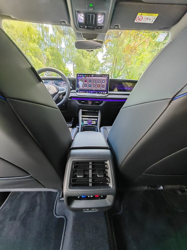 Volkswagen Tayron 1.5 TSI eHybrid DSG R-line Plus