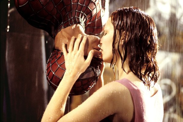 Tobey Maguire i Kirsten Dunst u filmu 'Spider-Man'