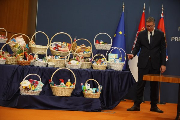 Aleksandar Vučić predstavlja nove ekonomske mjere
