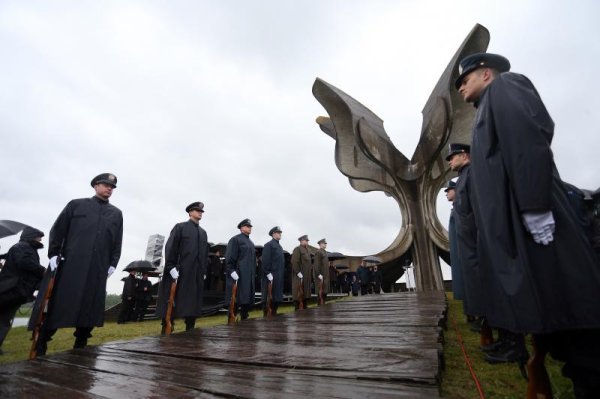 Komemoracija u Jasenovcu