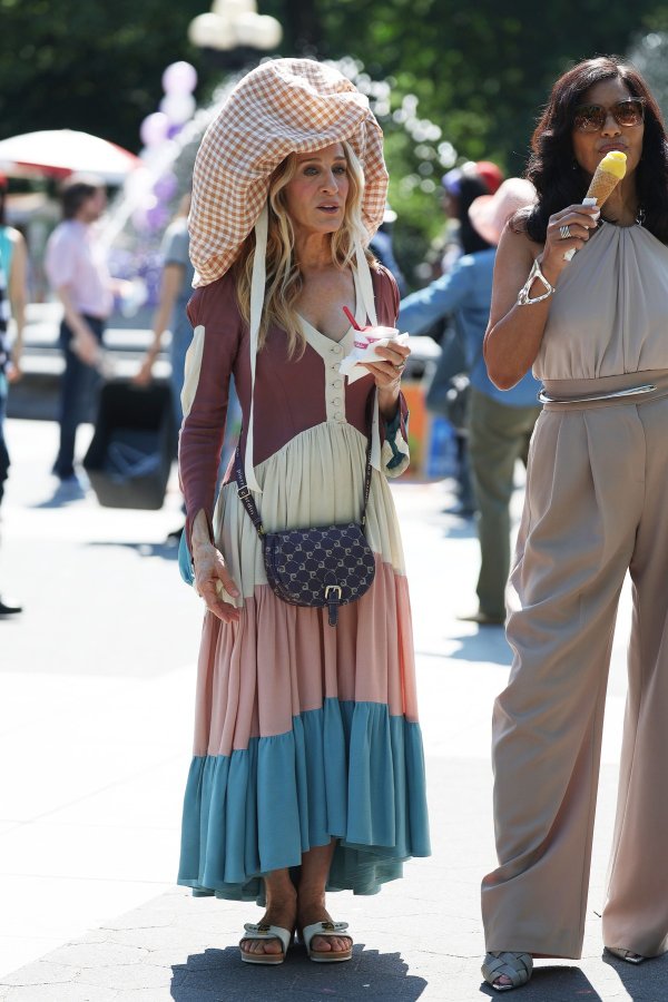 Sarah Jessica Parker kao Carrie Bradshaw
