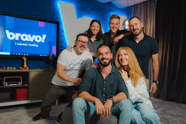 Ivana, Filip i Bruno s Markom Bratošem, Hrvojem Kečkešom i Dorom Srdar