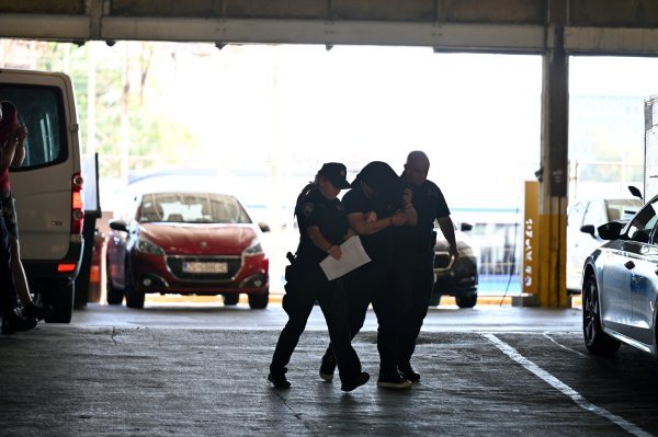 Privođenje uhićenih u USKOK-ovoj akciji