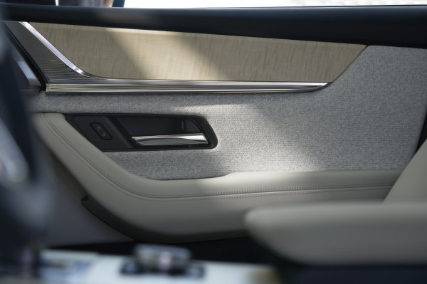Mazda usavršava svoj vizualni, tehnološki i emocionalni identitet