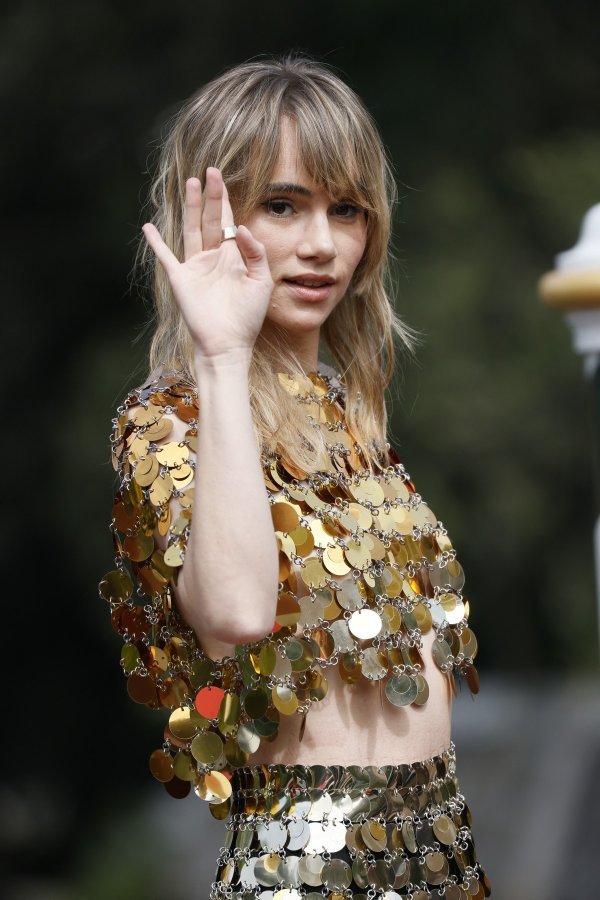 Suki Waterhouse