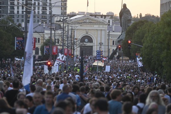 Srbija je već 10 mjeseci u prosvjedu protiv vlasti koja koristi sve metode da suzbije nezadovoljstvo 