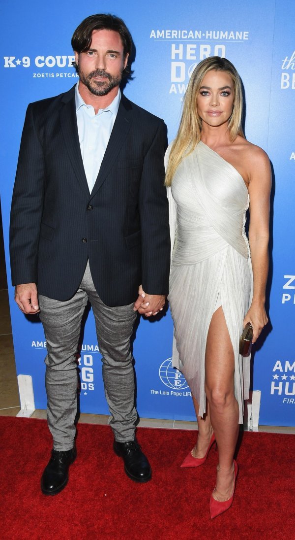 Aaron Phypers i Denise Richards