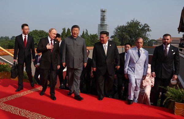 Vladimir Putin, Xi Jinping i Kim Jong-un