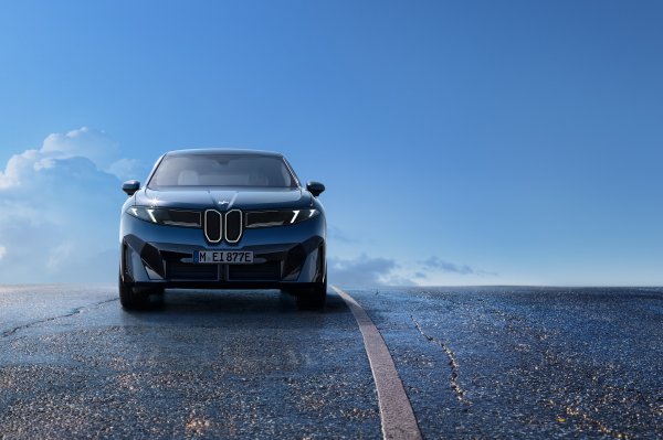 BMW predstavio iX3: Prvi serijski proizvedeni model Neue Klasse