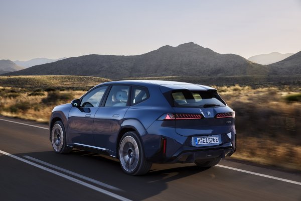 BMW predstavio iX3: Prvi serijski proizvedeni model Neue Klasse