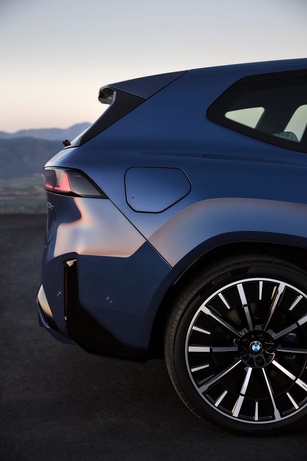 BMW predstavio iX3: Prvi serijski proizvedeni model Neue Klasse