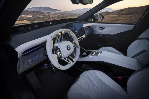 BMW predstavio iX3: Prvi serijski proizvedeni model Neue Klasse