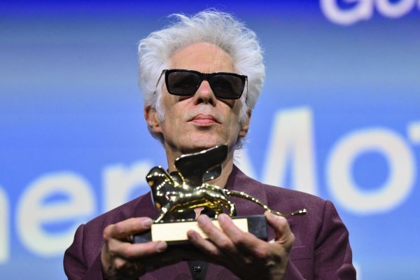 Mi filmaši ne radimo iz potrebe za natjecanjem, ali ovo je neočekivana čast koju duboko cijenim, poručio je Jarmusch