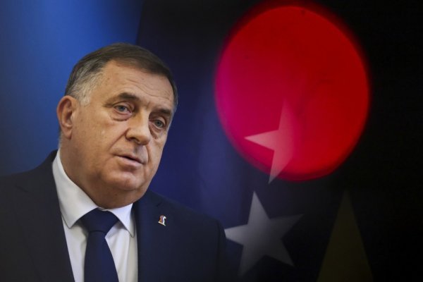 Dodik se predomislio: Palicu preuzima sin koji je dosad bio u očevoj sjeni?