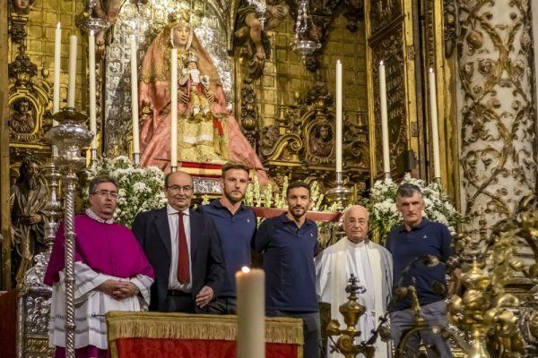 Ivan Rakitić u katedrali u Sevilli 2023.