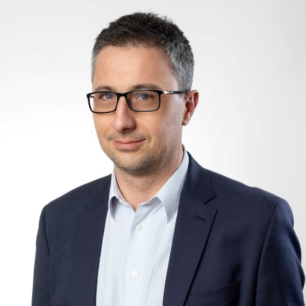 Juraj Bilić, pomoćnik ravnatelja CARNET-a za Sektor za umjetnu inteligenciju