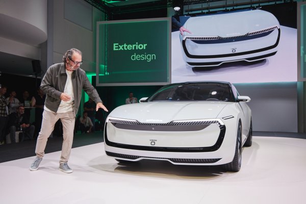 Škoda Vision O koncept -  Oliver Stefani, Šef dizajna Škoda Auta