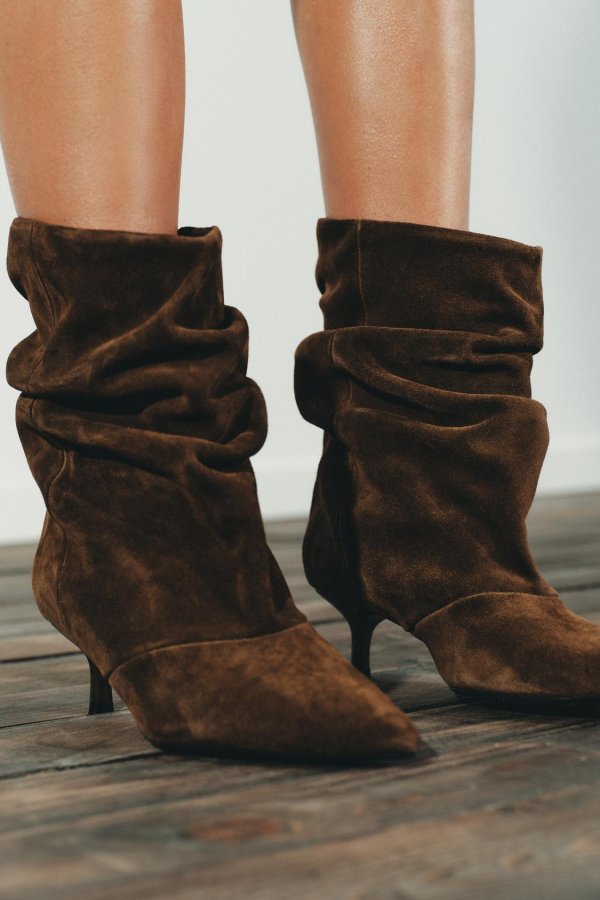 Zara: Gležnjače od brušene kože