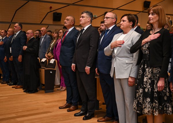Zoran Milanović održao je govor u Ogulinu