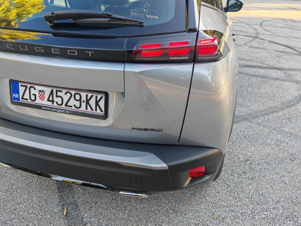 Peugeot 2008 Hybrid 145 e-DCS6 Style
