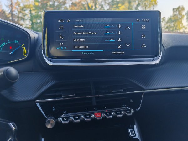 Peugeot 2008 Hybrid 145 e-DCS6 Style