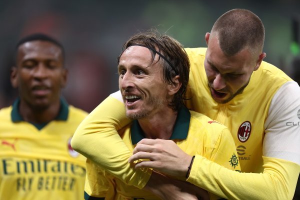 Pogledajte što je napravio Modrić kad je na tribini ugledao hrvatski dres; umalo je izbio sukob