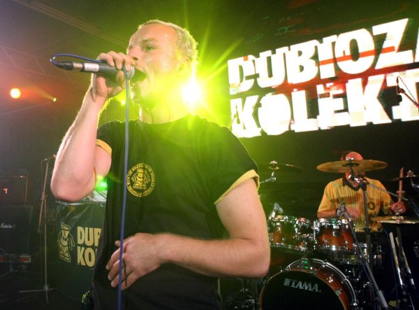 Dubioza kolektiv