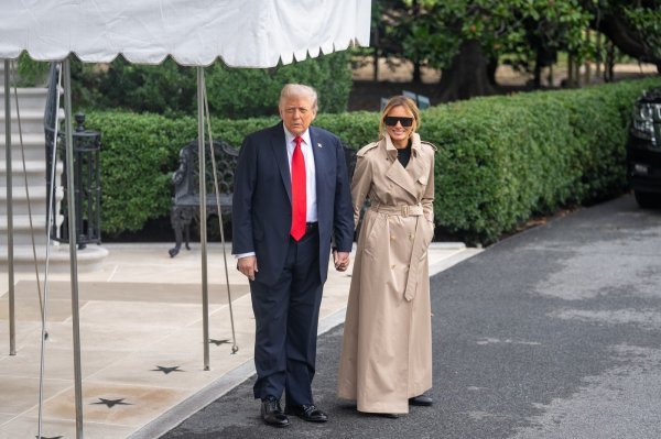 Neobično izdanje Melanije Trump: 'Zabundala' se od glave do pete - s posebnim razlogom