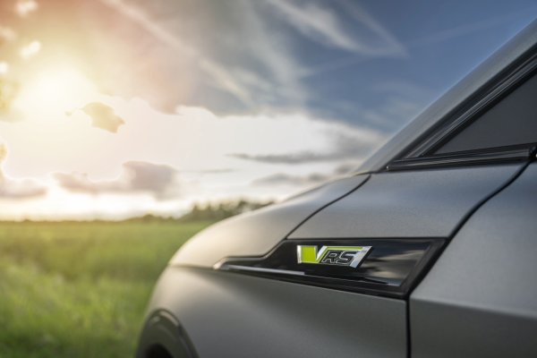 Škoda Elroq RS i mat boje