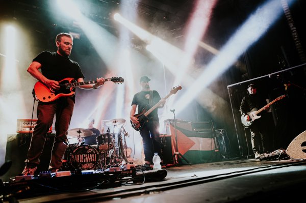 Mogwai su proteklih godina snimili glazbu za niz filmova i serija