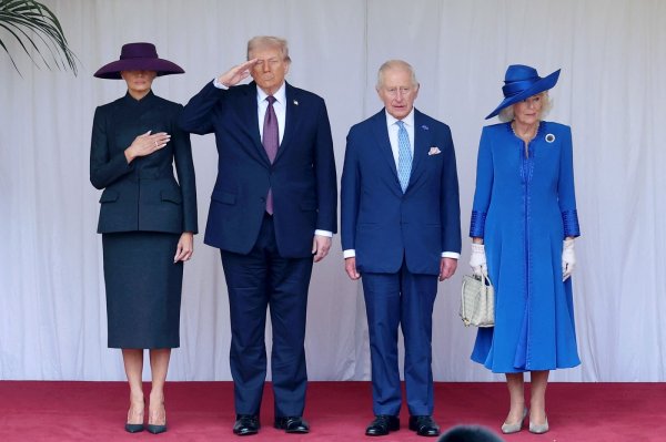 Melanija i Donald Trump, kralj Charles i kraljica Camilla