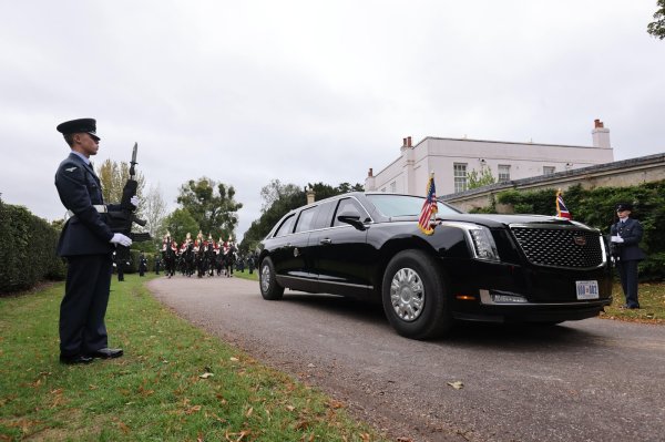 Trump se Londonom vozika u 'Bondovom' autu: Vrijedi više od 14 milijuna eura