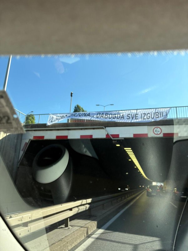 U Zagrebu osvanula poruka upućena Ljubi Pavasoviću i Hajduku