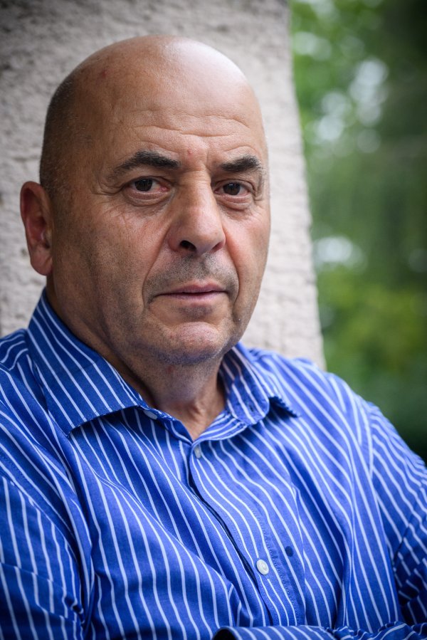 Dan poslije proglašenja NDH, Slavko Kvaternik je uputio proglas muslimanima, 'najkorjenitijem i najplemenitijem dijelu velikog i junačkog hrvatskog naroda