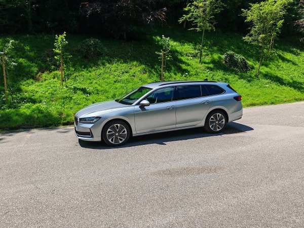 Škoda Superb Combi Selection 2.0 TDI DSG