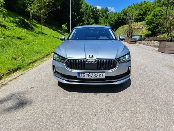 Škoda Superb Combi Selection 2.0 TDI DSG