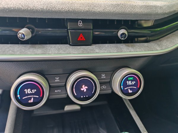 Škoda Superb Combi Selection 2.0 TDI DSG