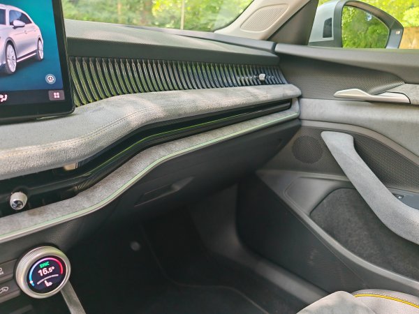 Škoda Superb Combi Selection 2.0 TDI DSG