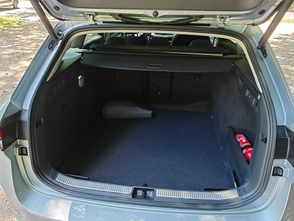 Škoda Superb Combi Selection 2.0 TDI DSG