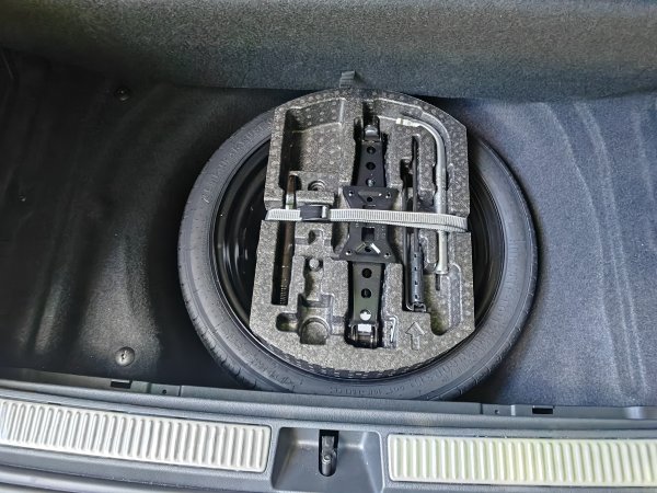 Škoda Superb Combi Selection 2.0 TDI DSG