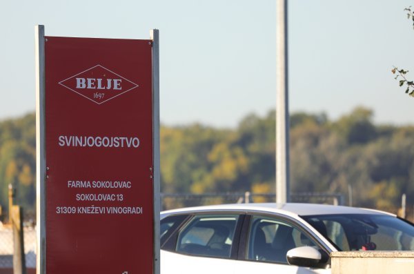 Farma svinja Sokolovac