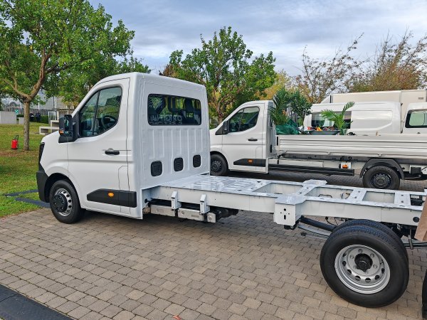 Gama Renaultovih lakih gospodarskih vozila za svaku namjenu