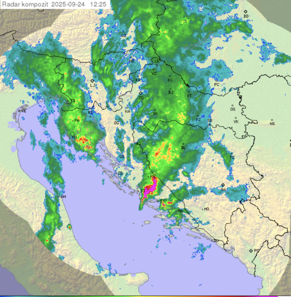 Dalmacija pod jakim naletom oborina.