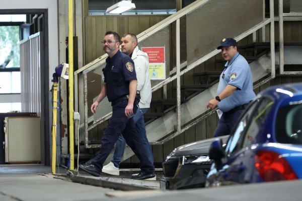 Dovođenje uhićenih u prostorije USKOK-a