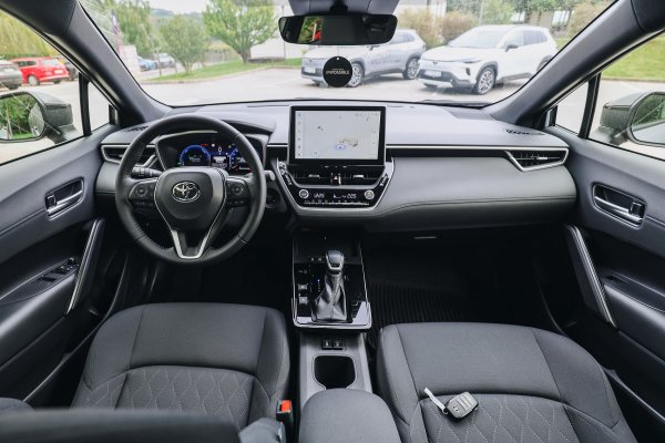 Toyota Corolla Cross - hrvatska premijera osvježenog modela